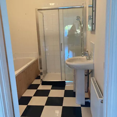3 Bedroom Beautiful Cosy *