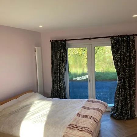 펜션 3 Bedroom Beautiful Cosy Killashandra